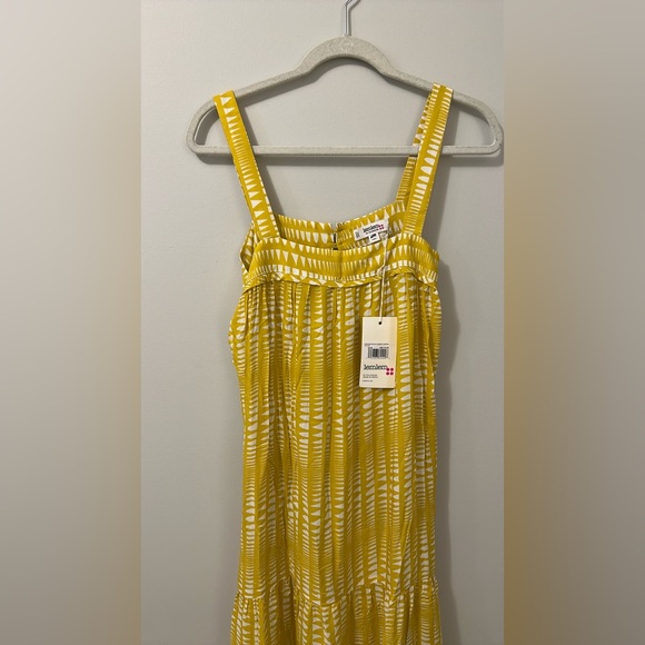 Yellow and White Sundress - Picture 3 of 9
